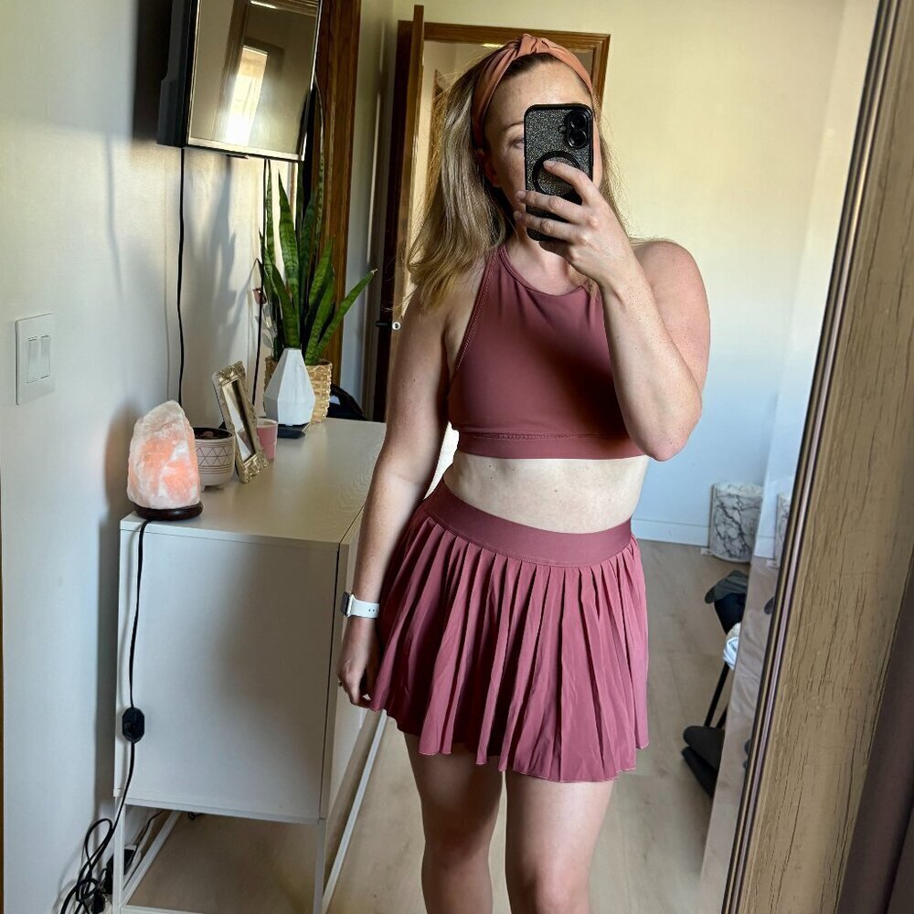 Aritzia TNA SET Tennis Golf Pro Micro Pleated Skirt + Top Red Agril Size Medium